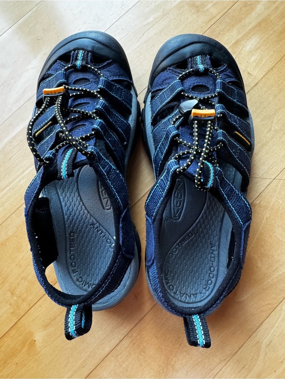 KEEN Newport H2 Women’s Waterproof Hiking Sandals Size 7.5 - Picture 9 of 10